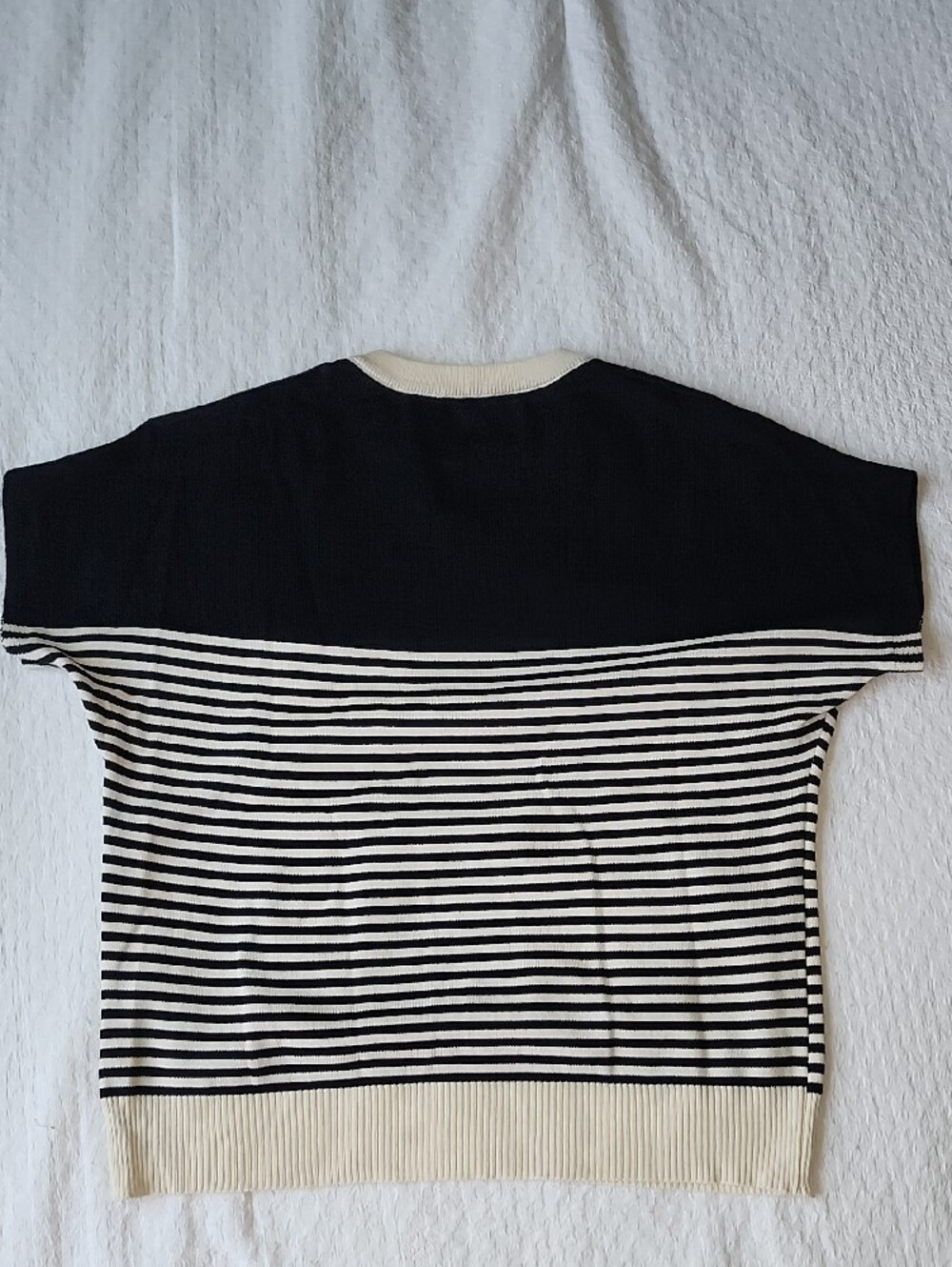 Alo Yoga Tennis Club Striped Knit Pullover Sweater Black Ivory - Picture 4 of 7